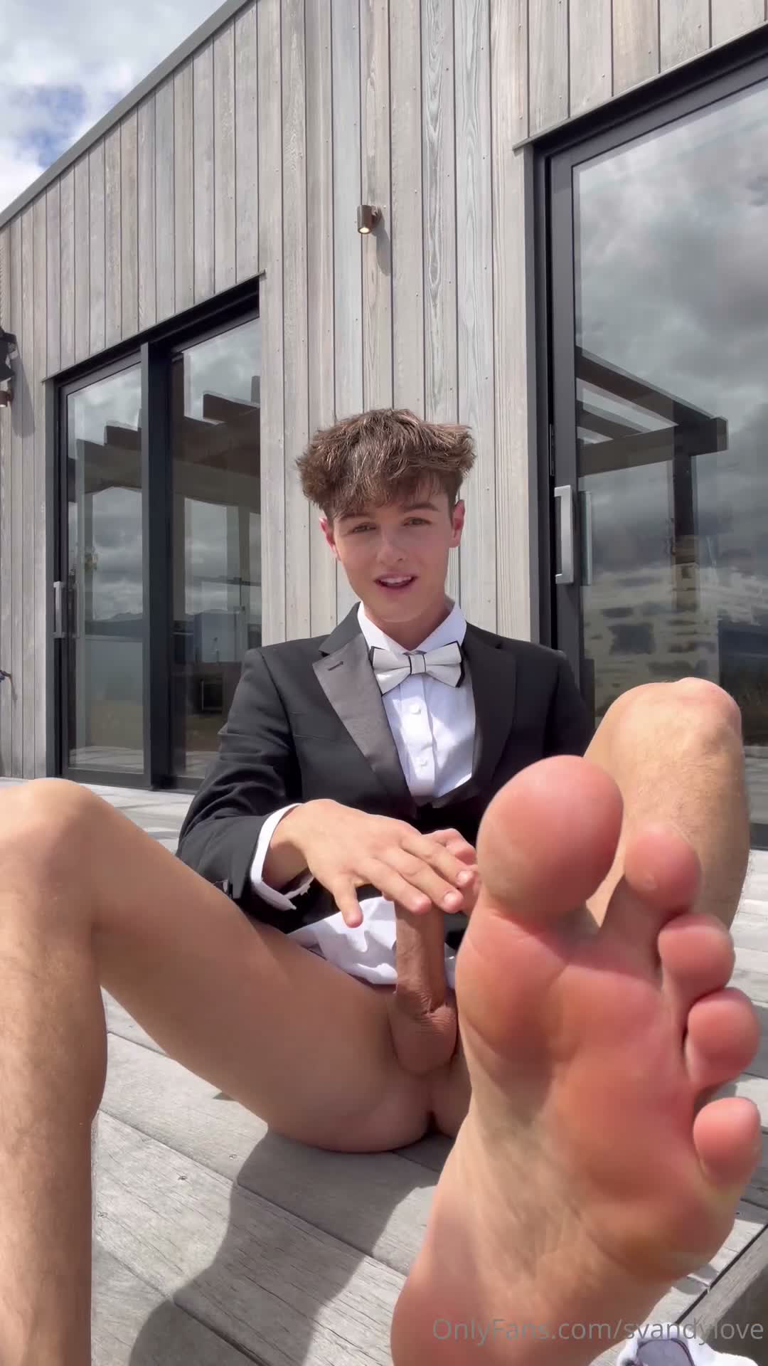 Svandy Love strips out of his tux and jerks off outdoors